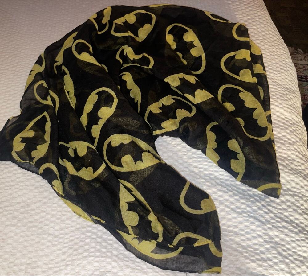DC Comics Batman Scarf 44.5"x73"